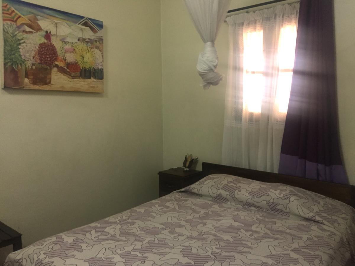 Hotel Tana-Jacaranda Antananarivo Esterno foto